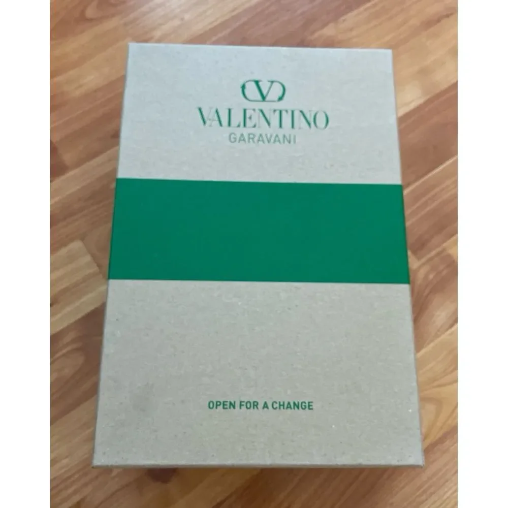 Valentino empty shoe box‎